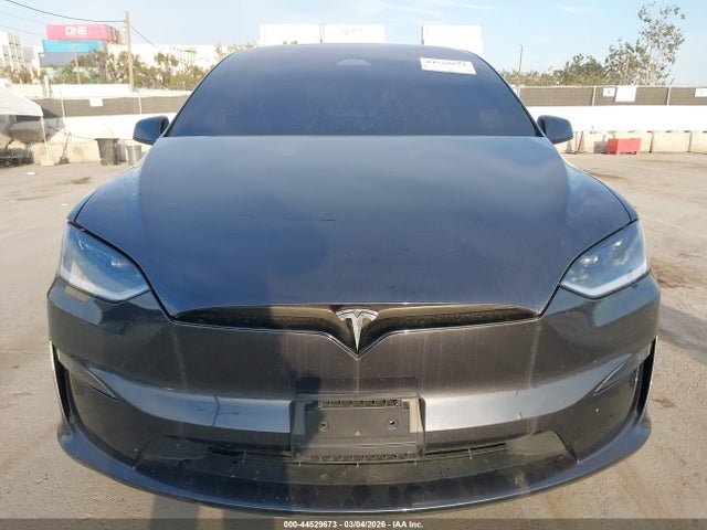 Продаж на аукціоні авто 2023 Tesla Model X Plaid Tri Motor All-wheel Drive, vin: 7SAXCBE64PF422737, номер лоту: 44529673