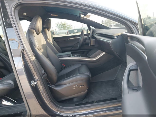 2023 TESLA MODEL X 7SAXCBE64PF422737 Photo 4