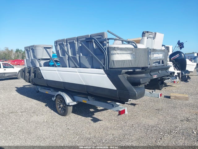 2023 SEADOO UNKNOWN YDV06318H223 Photo 2