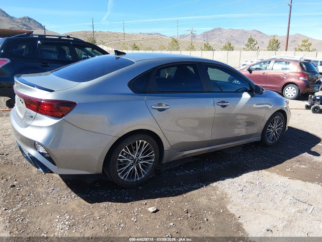 3KPF54ADXNE439970 KIA Forte Gt-line