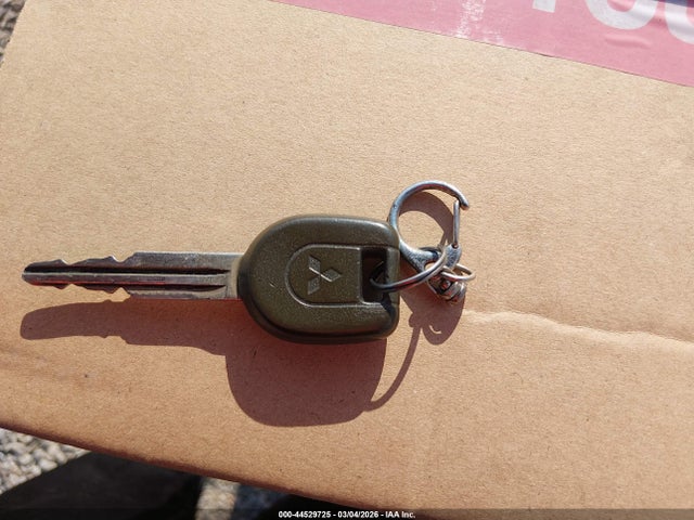 2001 MITSUBISHI MONTERO JA4LS21HX1P064587 Photo 10