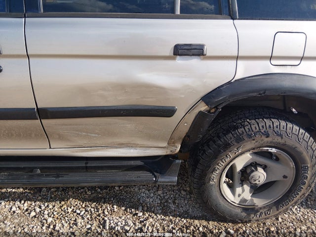 2001 MITSUBISHI MONTERO JA4LS21HX1P064587 Photo 5