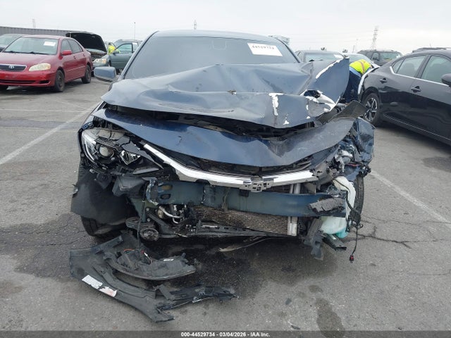1G1ZD5ST5LF073262 Chevrolet Malibu Fwd Lt