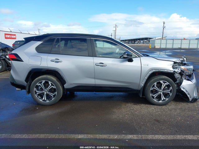Toyota Rav4 Prime Xse 2022 JTMEB3FVXND080184 Image 13