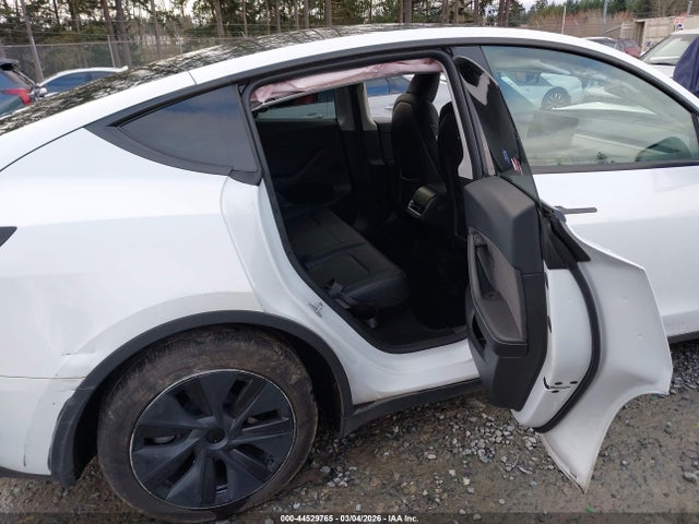 2024 TESLA MODEL Y 7SAYGDEE3RF191876 Photo 7