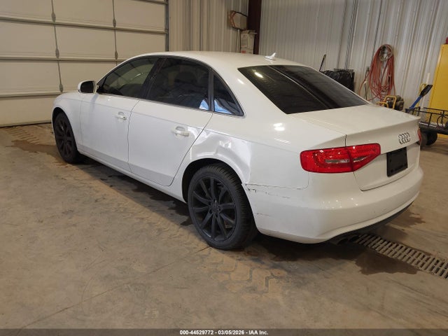 2013 AUDI A4 WAUFFAFLXDA139677 Photo 2