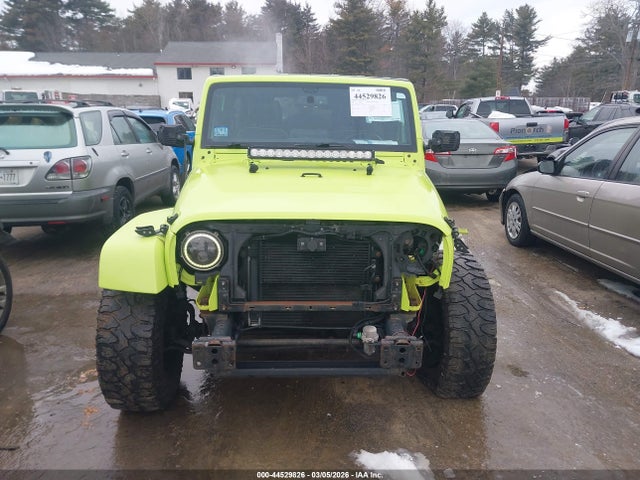 1C4BJWEG0GL290246 Jeep Wrangler Unlimited Sahara