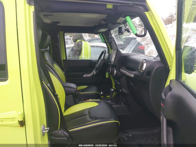 1C4BJWEG0GL290246 Jeep Wrangler Unlimited Sahara