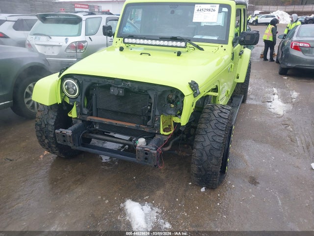 1C4BJWEG0GL290246 Jeep Wrangler Unlimited Sahara