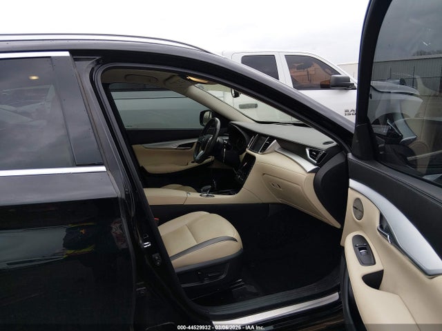 Продажа на аукционе авто 2019 Infiniti Qx50 Essential, vin: 3PCAJ5M34KF119287, номер лота: 44529932