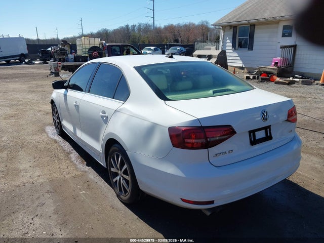 2017 Volkswagen Jetta 1.4t Se მანქანა იყიდება აუქციონზე, vin: 3VWDB7AJ3HM376953, აუქციონის ნომერი: 44529979