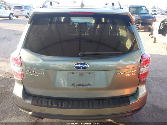 Subaru Forester 2.5i Limited 2016 JF2SJAKCXGH409946 Image 16