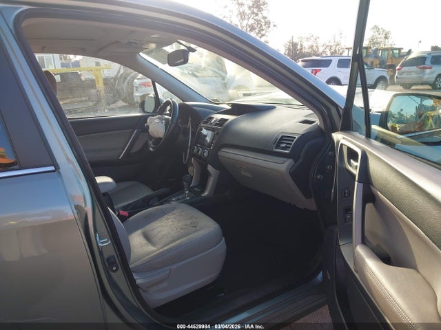 Subaru Forester 2.5i Limited 2016 JF2SJAKCXGH409946 Image 5