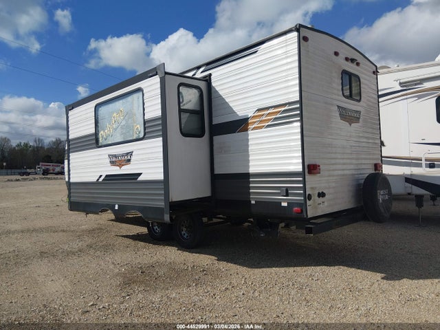 44529991 :رقم المزاد ، 4X4TWDX26MA271326 vin ، 2021 Wildwood M-22rbs مزاد بيع