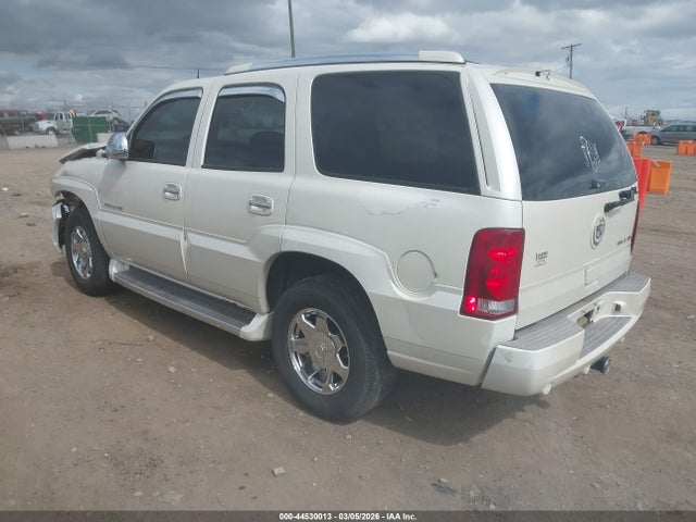 44530013 :رقم المزاد ، 1GYEK63N55R107164 vin ، 2005 Cadillac Escalade Standard مزاد بيع