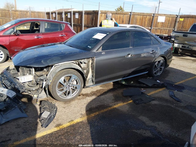 44530015 :رقم المزاد ، WAUEAAF48MA037992 vin ، 2021 Audi A4 Premium Plus 45 Tfsi S Line Quattro S Tronic مزاد بيع