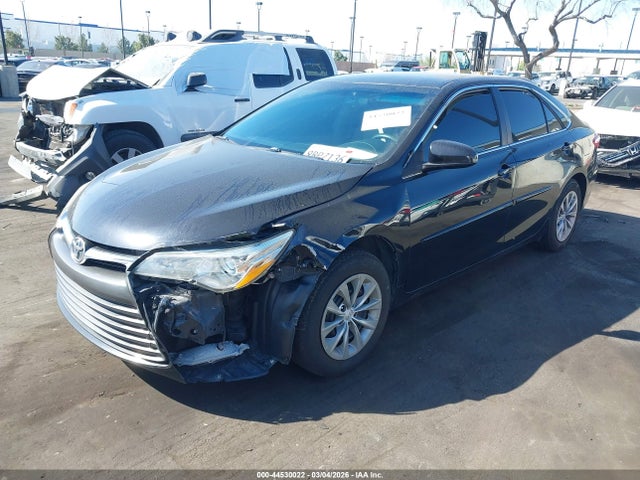 Toyota CAMRY LE 2017 4T1BF1FK4HU360572 Image 2