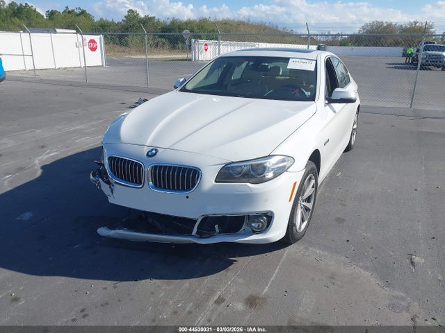 44530031 :رقم المزاد ، WBA5A5C57GD527217 vin ، 2016 Bmw 528i مزاد بيع