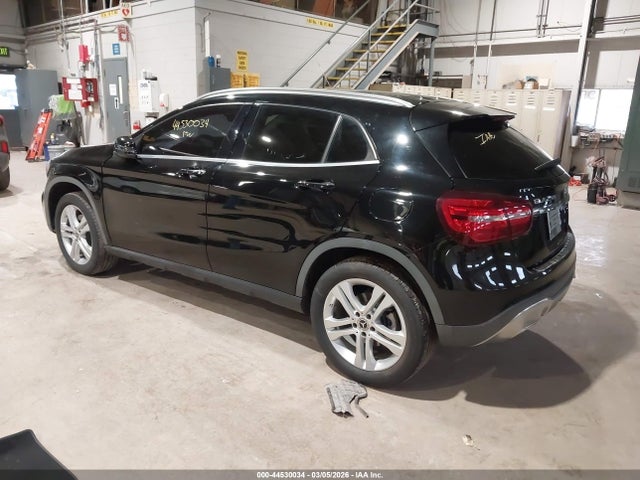 2020 MERCEDES-BENZ GLA 250 W1NTG4GB4LJ695677 Photo 2