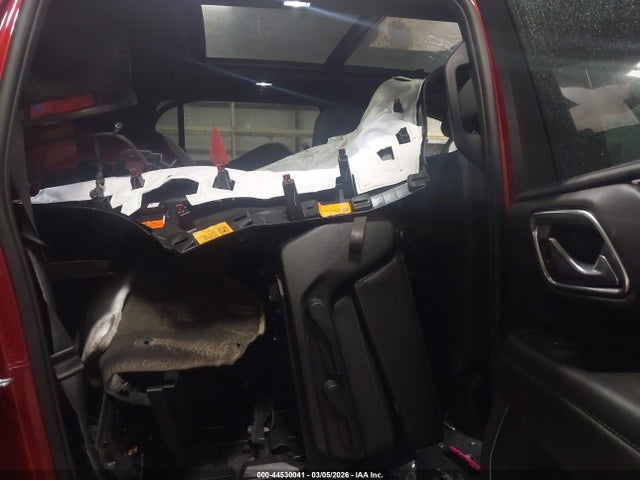 Продаж на аукціоні авто 2023 Chevrolet Suburban 4wd Z71, vin: 1GNSKDKD1PR558088, номер лоту: 44530041
