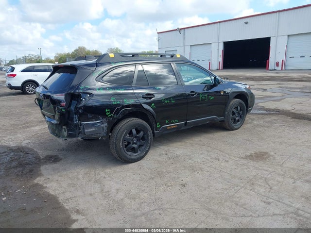 44530054 :رقم المزاد ، 4S4BTGUDXR3130641 vin ، 2024 Subaru Outback Wilderness مزاد بيع