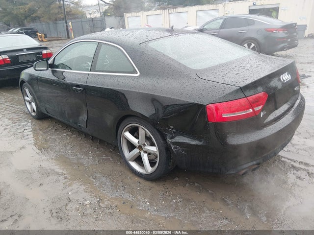 2010 Audi A5 2.0t Premium მანქანა იყიდება აუქციონზე, vin: WAURFAFRXAA077663, აუქციონის ნომერი: 44530080