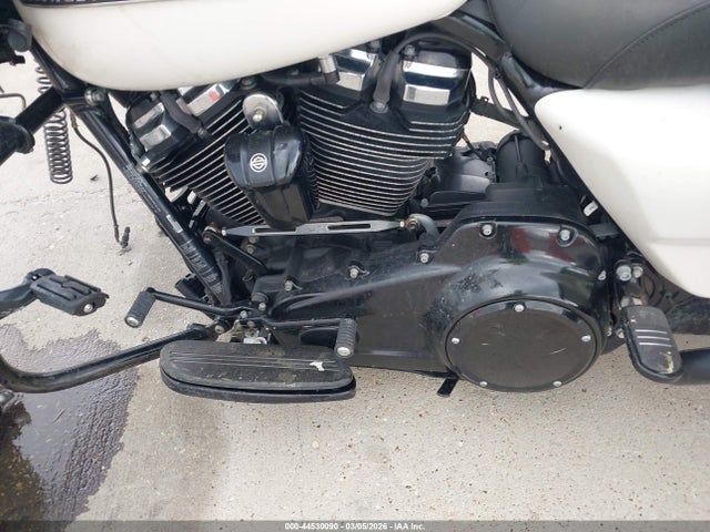 2018 HARLEY-DAVIDSON FLTRXS 1HD1KTC14JB679358 Photo 8