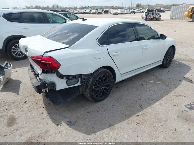 44530126 :رقم المزاد ، 1VWBT7A37HC022294 vin ، 2017 Volkswagen Passat 1.8t Se مزاد بيع