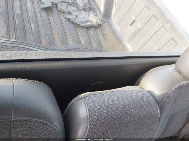 44530144 :رقم المزاد ، 1GTEC14V13Z262909 vin ، 2003 Gmc Sierra 1500 Work Truck مزاد بيع