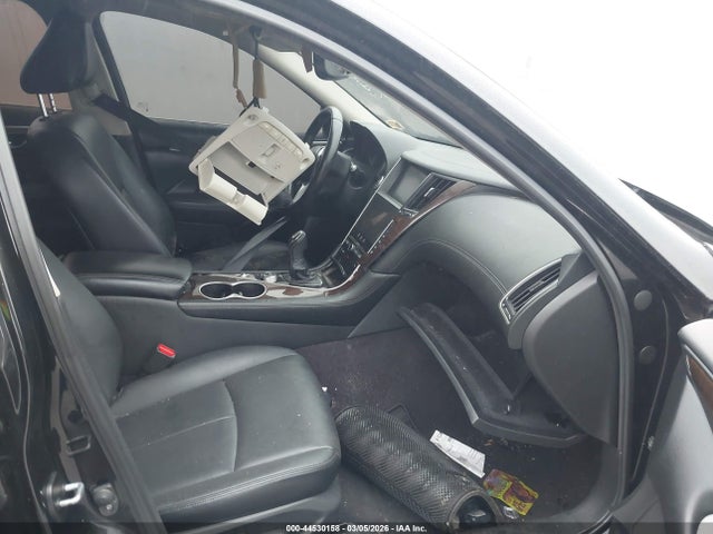 44530158 :رقم المزاد ، JN1EV7AR5JM438376 vin ، 2018 Infiniti Q50 3.0t Luxe مزاد بيع
