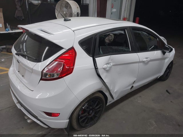 Ford FIESTA ST 2015 3FADP4GX6FM141822 Image 4