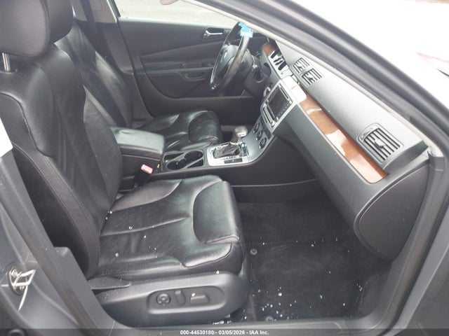 2008 Volkswagen Passat Lux მანქანა იყიდება აუქციონზე, vin: WVWEK73C28P044423, აუქციონის ნომერი: 44530180