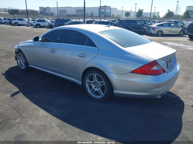 2007 MERCEDES-BENZ CLS 550 WDDDJ72X47A090667 Photo 2