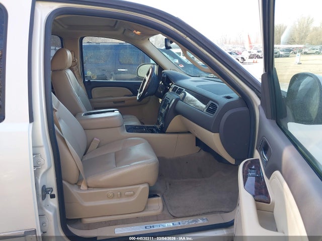 Aukcja sprzedaży 2009 Gmc Yukon Xl 1500 Denali, vin: 1GKFK062X9R283114, numer aukcji: 44530311