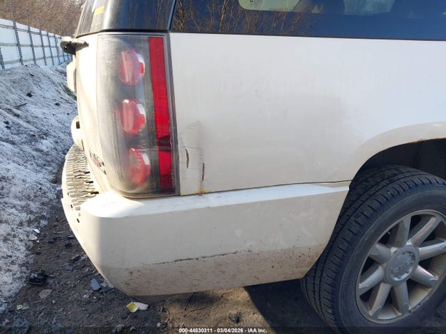 Aukcja sprzedaży 2009 Gmc Yukon Xl 1500 Denali, vin: 1GKFK062X9R283114, numer aukcji: 44530311