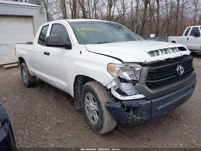 Aukcja sprzedaży 2017 Toyota Tundra Sr 5.7l V8, vin: 5TFUW5F13HX625184, numer aukcji: 44530368