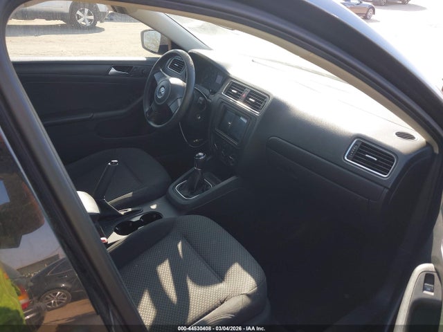 3VW1K7AJ4EM386082 Volkswagen Jetta 2.0l S