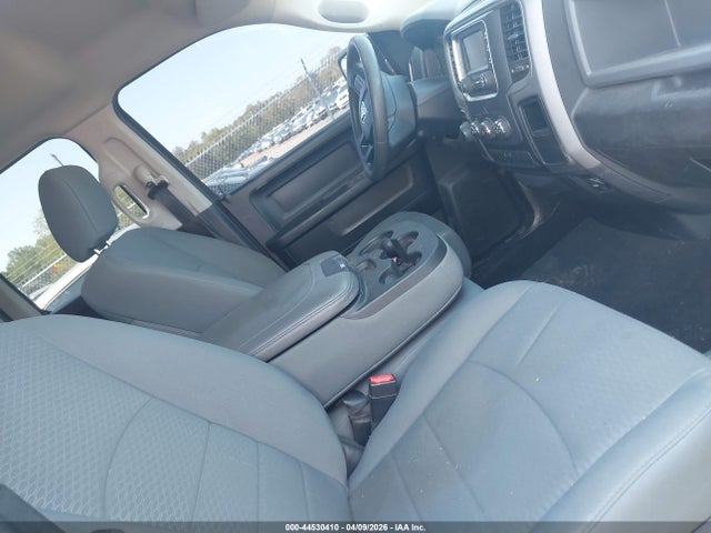 Aukcja sprzedaży 2018 Ram 1500 Express  4x2 6'4 Box, vin: 1C6RR6FTXJS322692, numer aukcji: 44530410