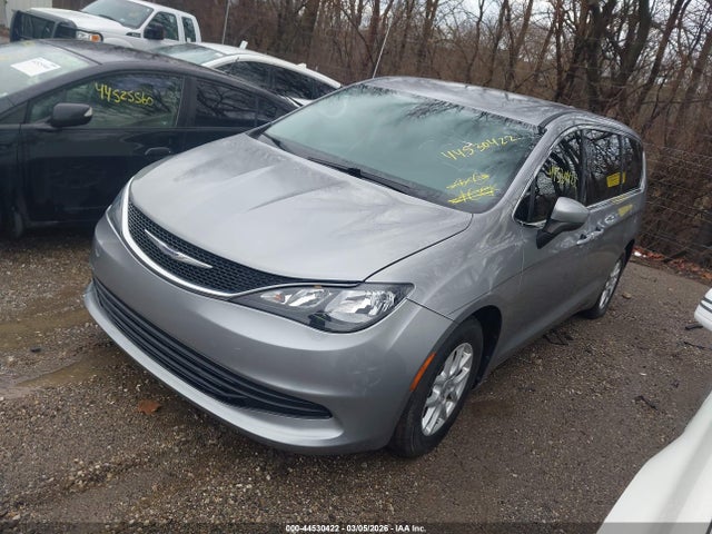 44530422 :رقم المزاد ، 2C4RC1DGXHR516296 vin ، 2017 Chrysler Pacifica Touring مزاد بيع