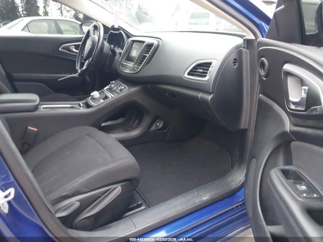 Продажа на аукционе авто 2015 Chrysler 200 Limited, vin: 1C3CCCAG1FN507331, номер лота: 44530428