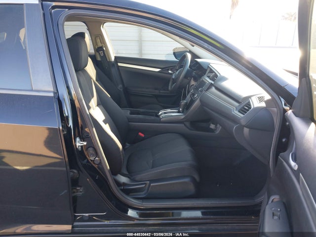 2HGFC2F58HH514204 Honda Civic Lx