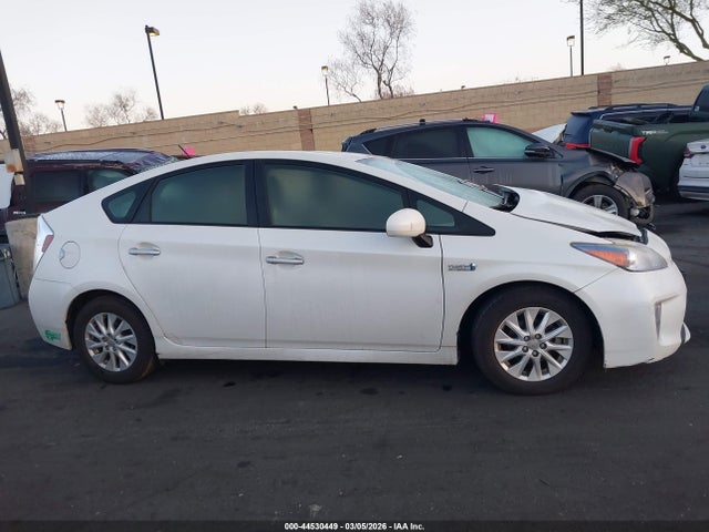 Toyota PRIUS PLUG-IN 2015 JTDKN3DP4F3068084 Image 14