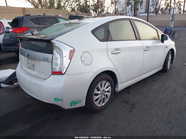 Toyota PRIUS PLUG-IN 2015 JTDKN3DP4F3068084 Image 4