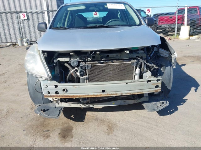 Nissan Versa 1.6 S 2014 3N1CN7AP1EL857640 Image 13