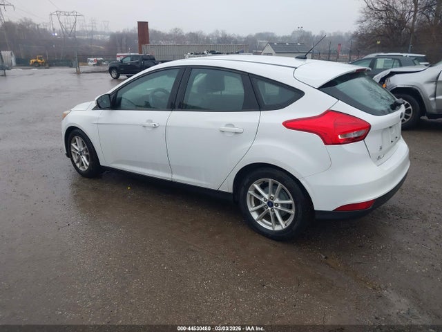 Ford FOCUS SE 2015 1FADP3K21FL249899 Image 3