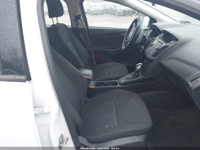 Ford FOCUS SE 2015 1FADP3K21FL249899 Image 5