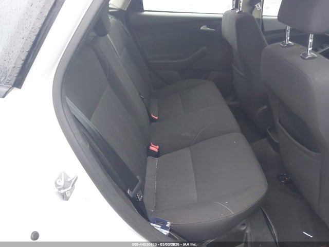 Ford FOCUS SE 2015 1FADP3K21FL249899 Image 8