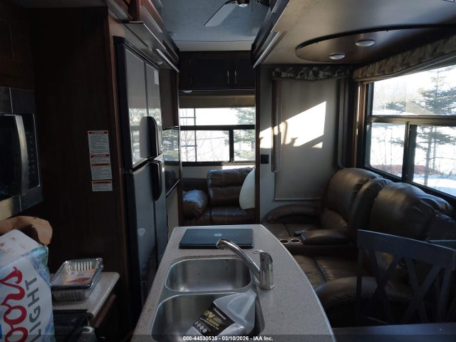 4YDF30521HA741739 Keystone Montana 305rl