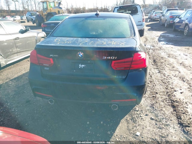 44530540 :رقم المزاد ، WBA8B7C52JA585685 vin ، 2018 Bmw 340i Xdrive مزاد بيع