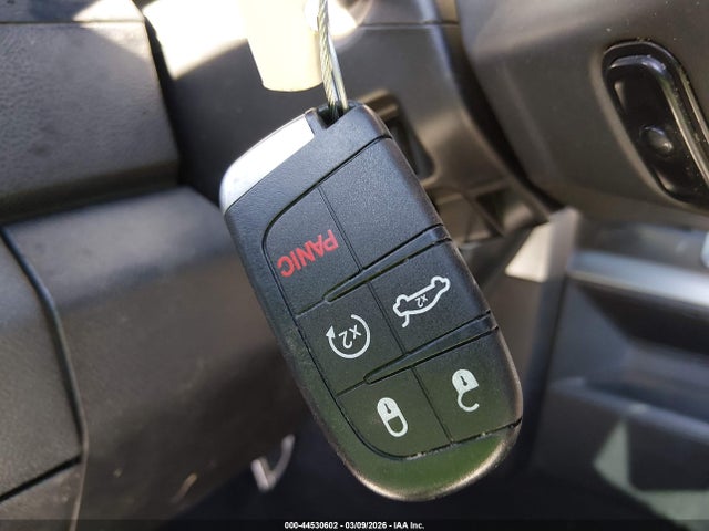 44530602 :رقم المزاد ، 3C63R3NL6EG252739 vin ، 2014 Ram 3500 Longhorn Limited مزاد بيع